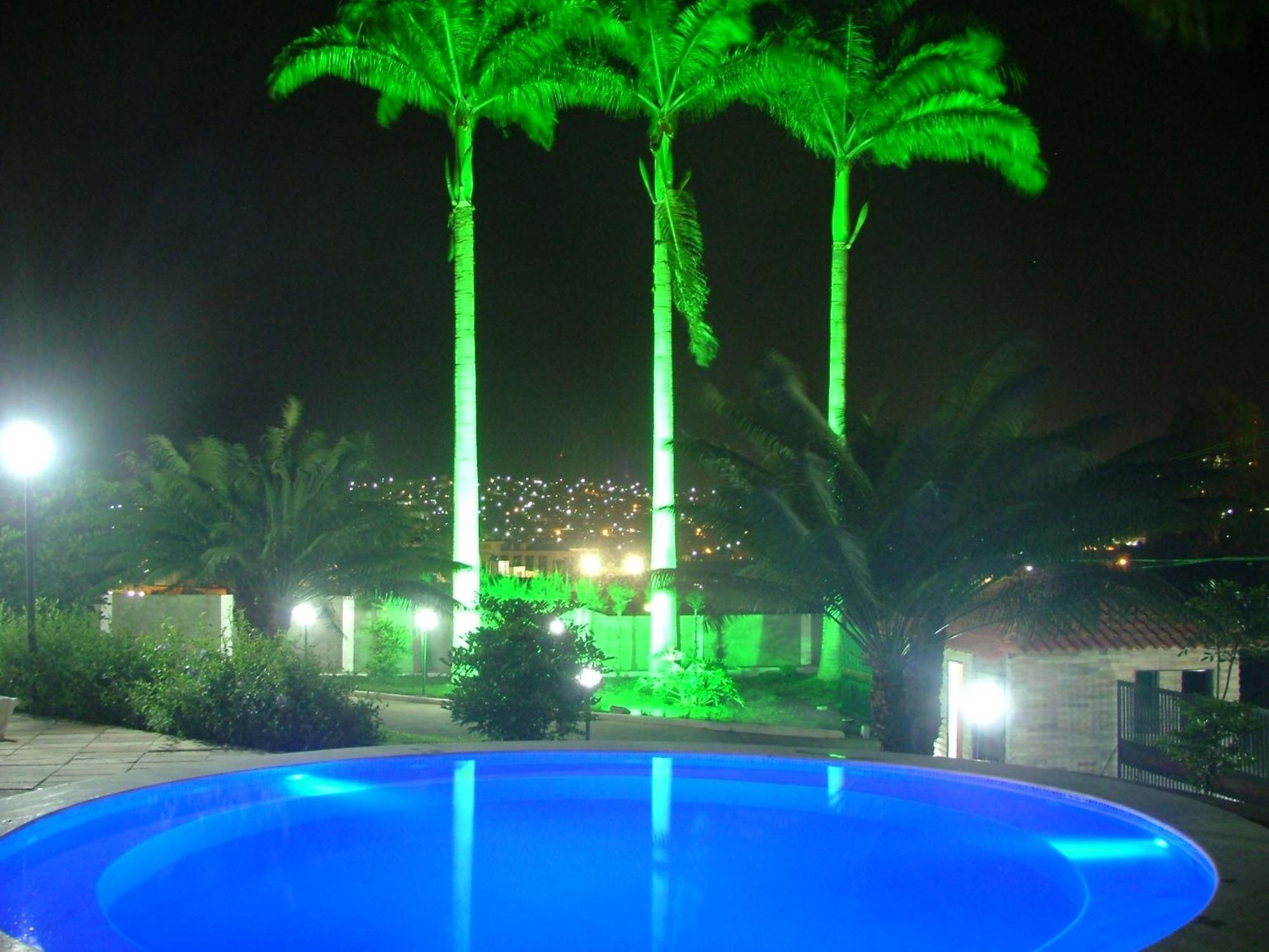 Hotel Tres Palmeiras Gravatá Exterior photo